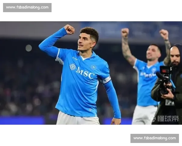 前裁判痛批 VAR 失灵:迪洛伦佐主动找接触,那不勒斯点球该取消 前裁判痛批 VAR 失灵:迪洛伦佐主动找接触,那不勒斯点球该取消