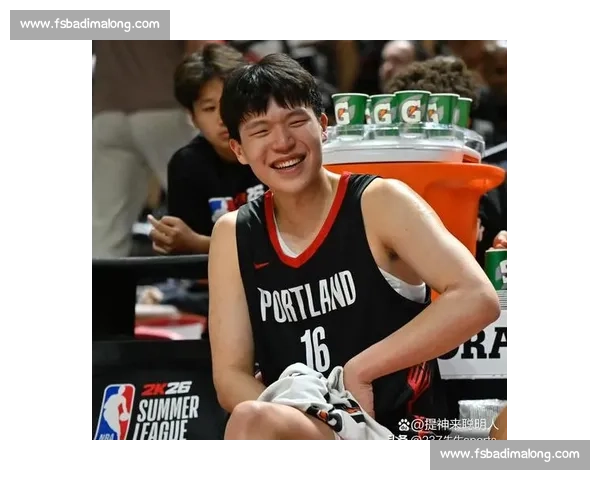 三连上双 + 6 记三分！灰熊新秀炸场，开拓者换杨瀚森悔了？